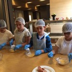 Деца се учат да готвят професионално | Lucky Kids
