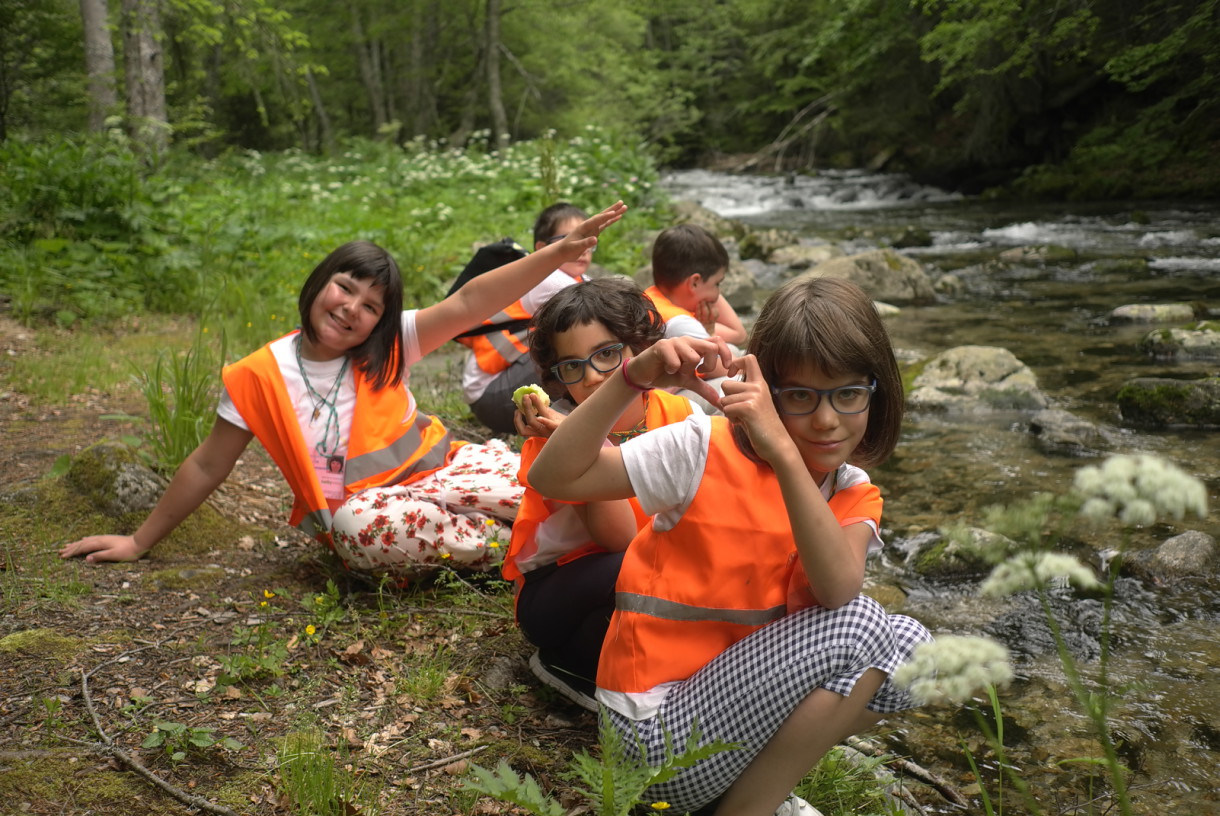 Children near the Pirin River | Lucky Kids